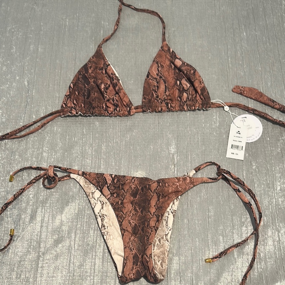 PQ Swim Reversible Brown Reptile Print Bikini Top - Picture 3 of 8